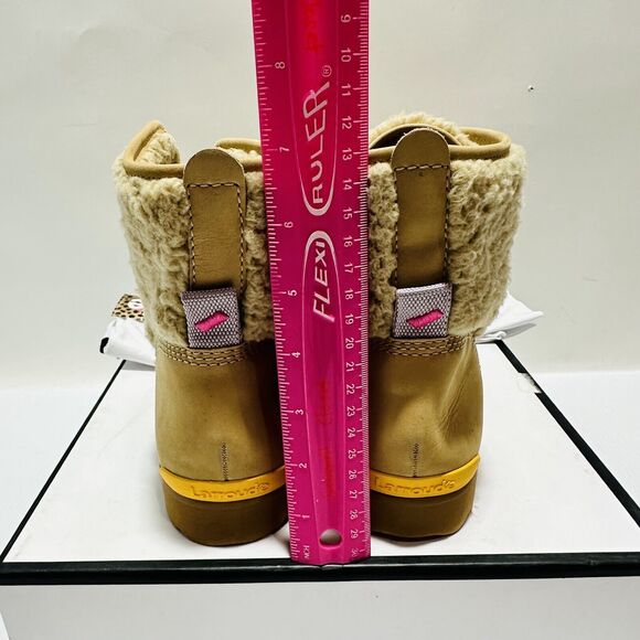 Larroude Vail US 11 Snow Boots Sand Nubuck Leather Faux Fur Waterproof NIB $415 - Picture 8 of 15
